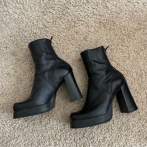 Steve Madden Leo boot